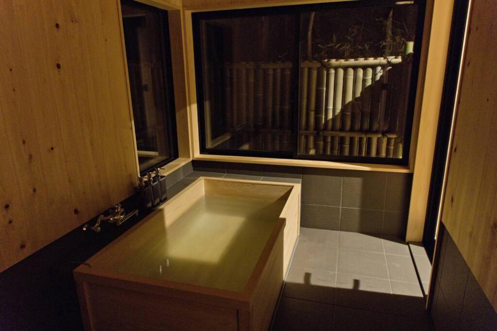 Hinoki No Ie - Cottage With Natural Hot Spring In A Cypress Bathtub Shika Екстериор снимка