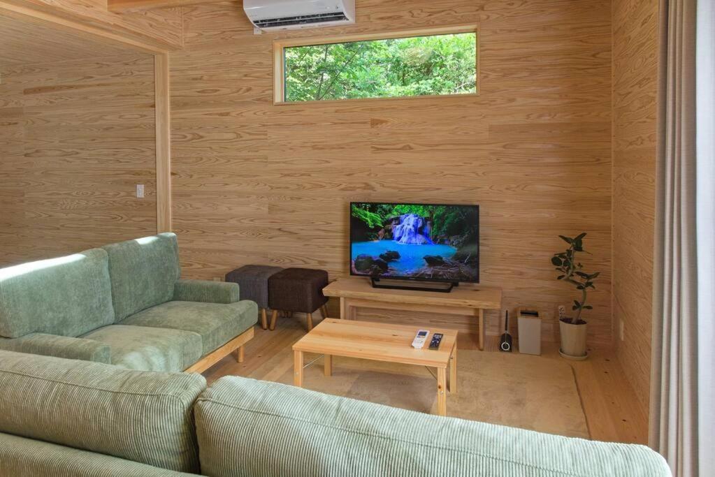 Hinoki No Ie - Cottage With Natural Hot Spring In A Cypress Bathtub Shika Екстериор снимка