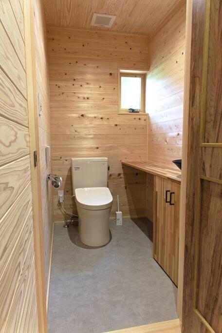 Hinoki No Ie - Cottage With Natural Hot Spring In A Cypress Bathtub Shika Екстериор снимка