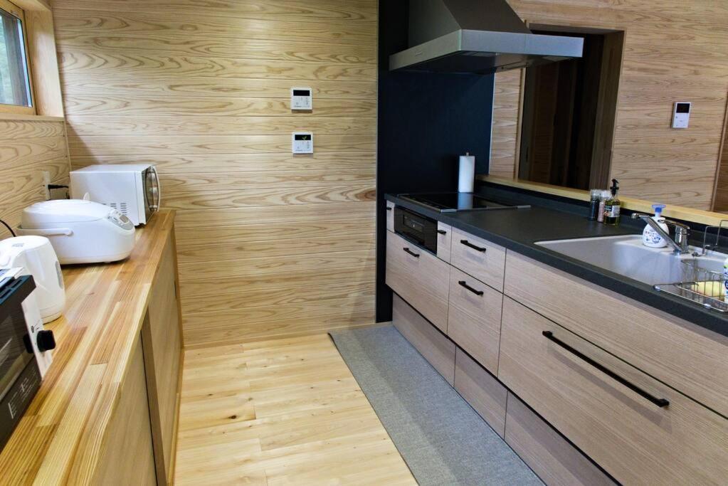 Hinoki No Ie - Cottage With Natural Hot Spring In A Cypress Bathtub Shika Екстериор снимка